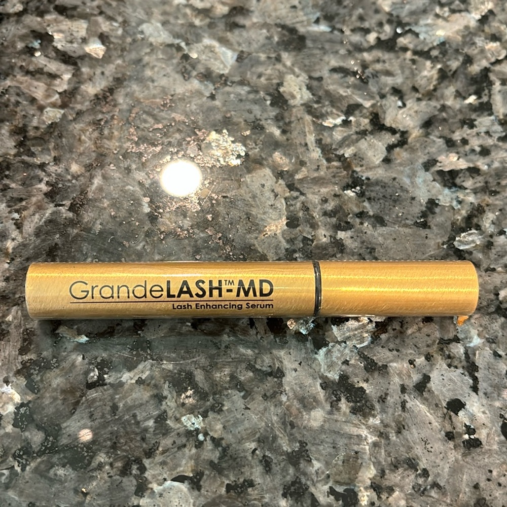 Unopened Grande Lash lash serum 2 ml